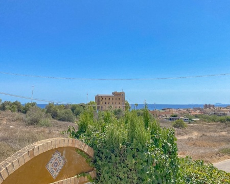 Alicante, 3 Bedrooms Bedrooms, 4 Rooms Rooms,1 BathroomBathrooms,Řadový dům,Prodej,1229