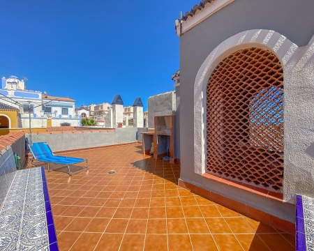 Alicante, 3 Bedrooms Bedrooms, 4 Rooms Rooms,1 BathroomBathrooms,Řadový dům,Prodej,1229