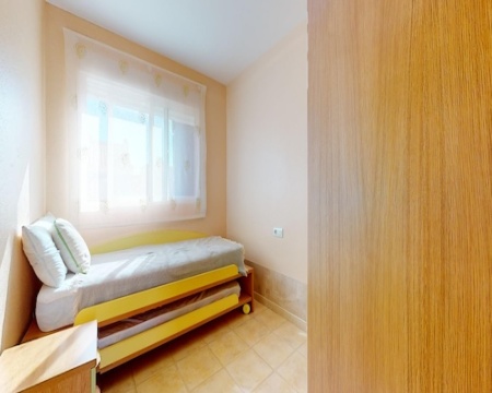 Alicante, 4 Bedrooms Bedrooms, 5 Rooms Rooms,2 BathroomsBathrooms,Řadový dům,Prodej,1262