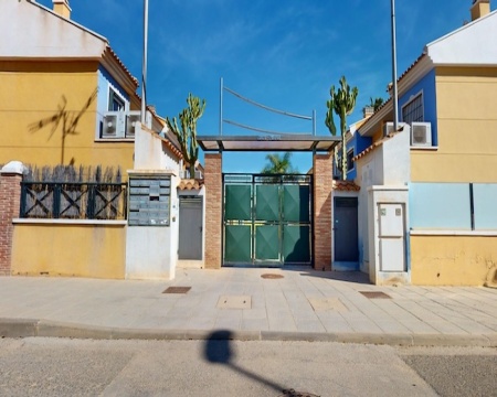 Alicante, 4 Bedrooms Bedrooms, 5 Rooms Rooms,2 BathroomsBathrooms,Řadový dům,Prodej,1262