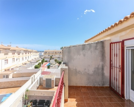 Alicante, 3 Bedrooms Bedrooms, 4 Rooms Rooms,3 BathroomsBathrooms,Řadový dům,Prodej,1267