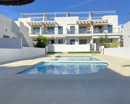 Alicante, 2 Bedrooms Bedrooms, 3 Rooms Rooms,2 BathroomsBathrooms,Bungalov,Prodej,1268