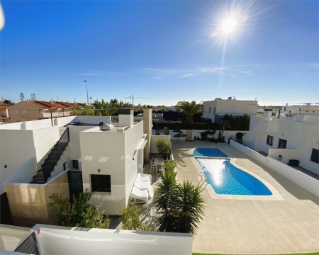 Alicante, 2 Bedrooms Bedrooms, 3 Rooms Rooms,2 BathroomsBathrooms,Bungalov,Prodej,1268