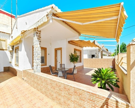 Alicante, 3 Bedrooms Bedrooms, 4 Rooms Rooms,2 BathroomsBathrooms,Vila,Prodej,1273