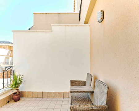 Alicante, 3 Bedrooms Bedrooms, 4 Rooms Rooms,2 BathroomsBathrooms,Řadový dům,Prodej,1274