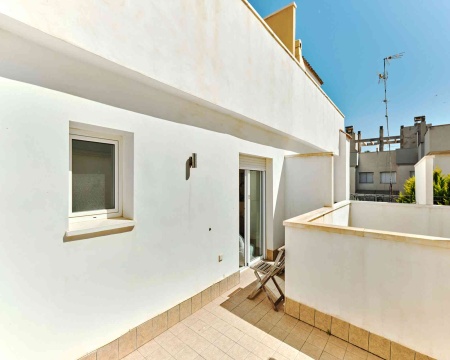 Alicante, 3 Bedrooms Bedrooms, 4 Rooms Rooms,2 BathroomsBathrooms,Řadový dům,Prodej,1274