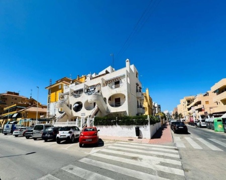 Alicante, 3 Bedrooms Bedrooms, 4 Rooms Rooms,1 BathroomBathrooms,Apartmán,Prodej,1282