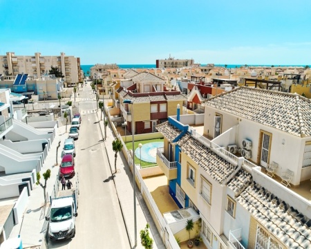 Alicante, 3 Bedrooms Bedrooms, 4 Rooms Rooms,2 BathroomsBathrooms,Řadový dům,Prodej,1286