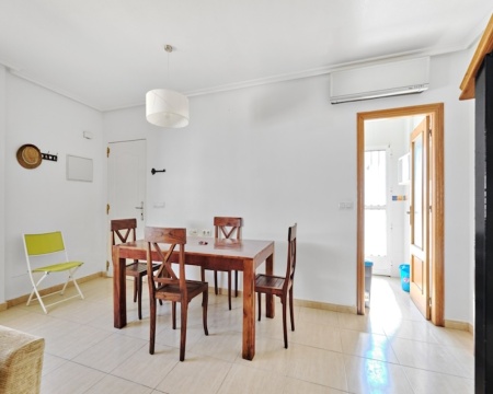 Alicante, 3 Bedrooms Bedrooms, 4 Rooms Rooms,2 BathroomsBathrooms,Řadový dům,Prodej,1286