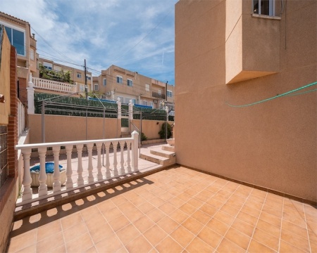 Alicante, 2 Bedrooms Bedrooms, 3 Rooms Rooms,1 BathroomBathrooms,Řadový dům,Prodej,1289