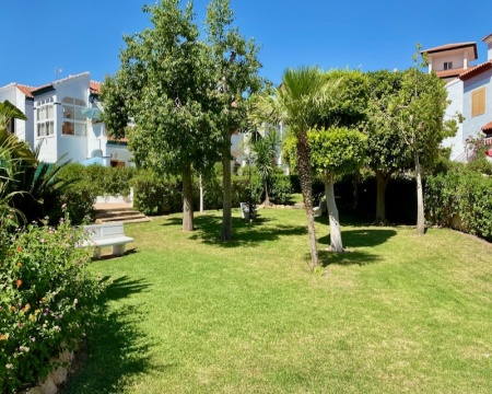 Alicante, 2 Bedrooms Bedrooms, 3 Rooms Rooms,1 BathroomBathrooms,Bungalov,Prodej,1290